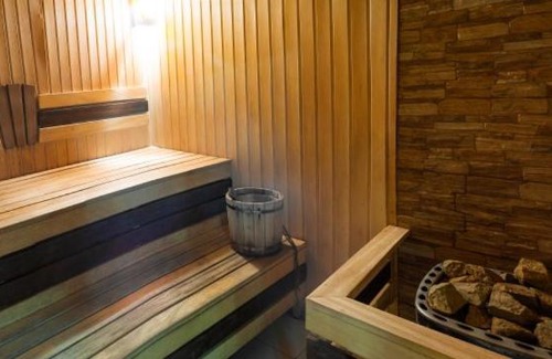 Beryozovskiy District Hotel | Hotel on Reshetskaya