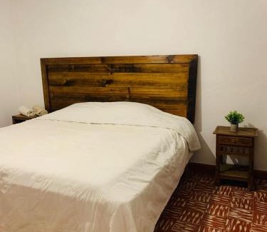 Zona Centro Hotel | Hotel Osaenzz