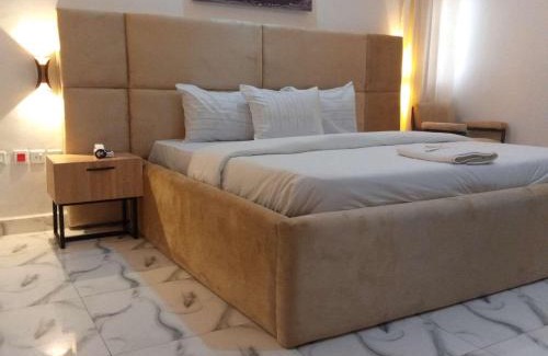 Lagos Hotel | Hotel Padelia Apartment Airport Road Lagos