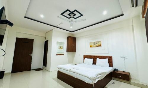 Surat Hotel | Hotel Palladium