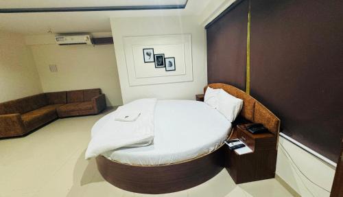 Surat Hotel | Hotel Palladium