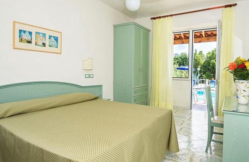 Ischia Porto Hotel | Hotel Parco Cartaromana
