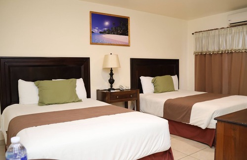 Colonia El Naranjal Hotel | Hotel Partenon Beach