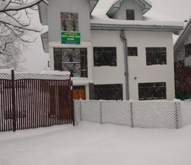 Pahalgam Apartment | Hotel paying view resort