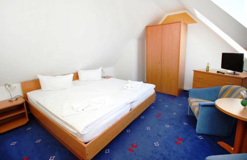Wolgast House | Hotel Pension Kirschstein