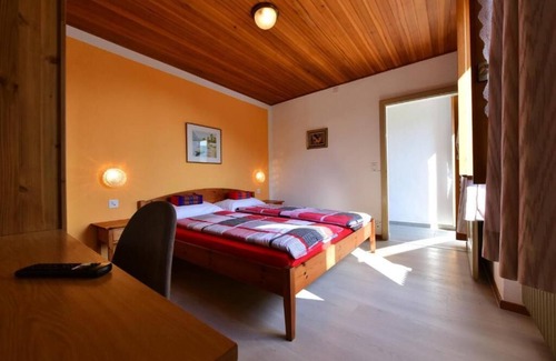 Purasca House | Hotel pensione serena