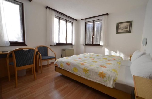 Purasca House | Hotel pensione serena