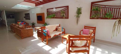 Cachoeira Paulista Hotel | Hotel Pousada Família de Nazaré