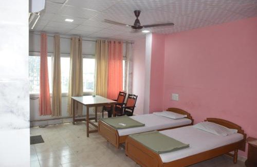 Gandhidham Hotel | hotel prashant international