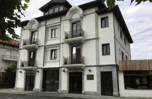 Ramales de la Victoria Hotel | Hotel Río Asón