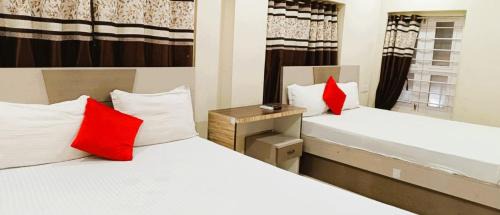Ballygunge House | Hotel Raj DUNIYA GUEST House Kalighat WB With AC OR NON AC Room