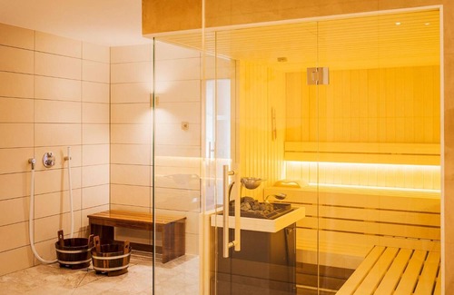 Altlandsberg Hotel | Hotel Reindahls