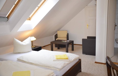 Steinbach-Hallenberg Hotel | Hotel Restaurant Zur Hallenburg