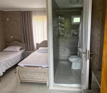 Ambrolauri House | Hotel-Restaurant Khvanchkara