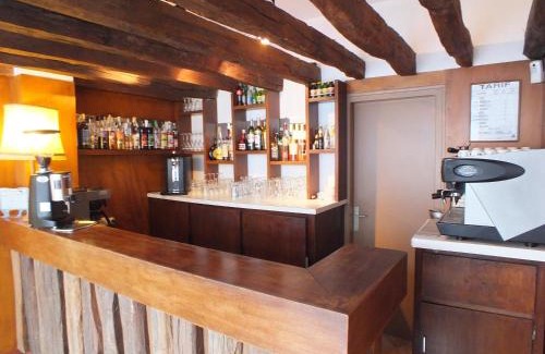Peyrat-de-Bellac Hotel | Hotel Restaurant Le Manguier