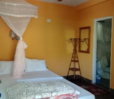 Sauraha Bed & Breakfast | Hotel Rhino Land-Sauraha Family Home