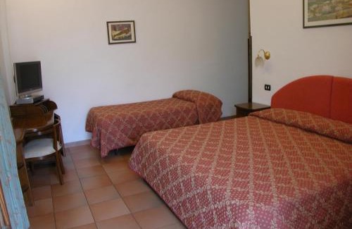 Santa Maria del Giudice House | Hotel Ristorante da Carlos