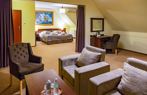 Stare Sady Hotel | Hotel Robert's Port