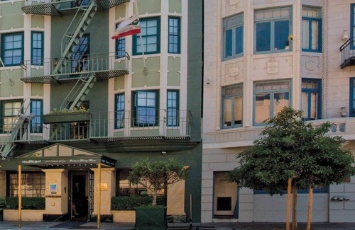 Fillmore District Condo | Hotel Room Performing Arts Venues Theater Lover!