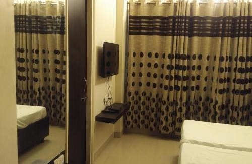 Central Pune Hotel | Hotel Rose Lodge