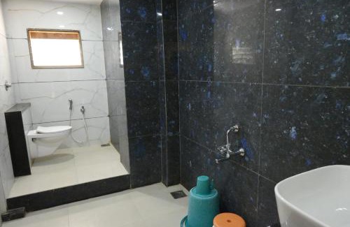 Ambaji Hotel | Hotel Roshan Palace