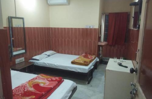 Deoghar House | HOTEL S-A-V-I-T-R-I PALACE Near Shree Baba Baidyanath Jyotirlinga - Free Wifi And Parking Facilities - Spacious and Fully Air Conditioned Rooms-Budget Hotel