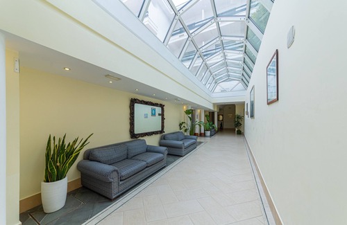 Torre del Greco Hotel | Hotel Sakura