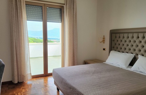 Torre del Greco Hotel | Hotel Sakura