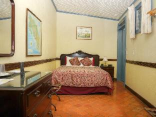Amon Hotel | Hotel Santo Tomas/Historical Property