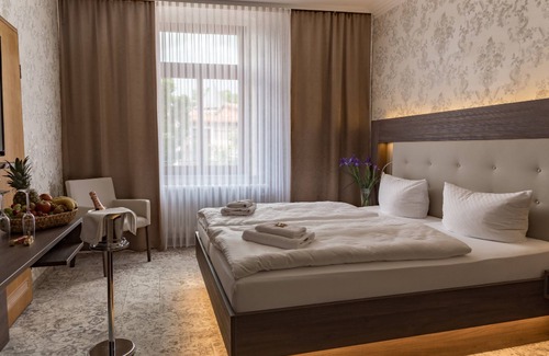 Tangermuende Hotel | Hotel Schwarzer Adler Tangermünde
