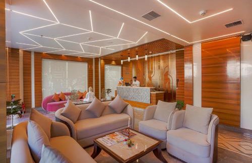 Balrampur Hotel | Hotel SG Continental Amritsar # Prime Location # Parking # Restaurant # Preferred Partner