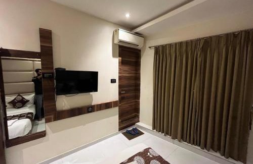 Sakinaka House | Hotel Shahi Darbar TERMINAL-2