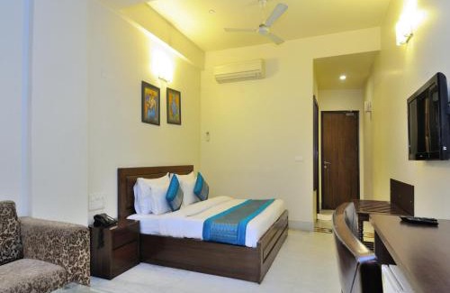 Paharganj Hotel | Hotel Shanti Villa- New Delhi Railway Station