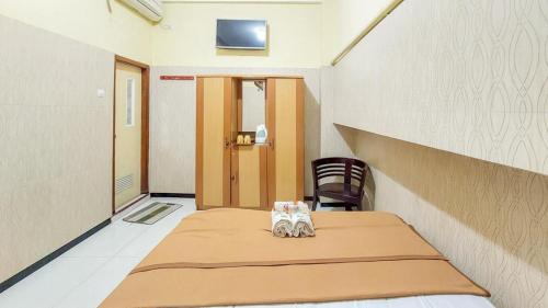 Kertosono Hotel | Hotel Shinta 2 near Alun Alun Kertosono Mitra RedDoorz