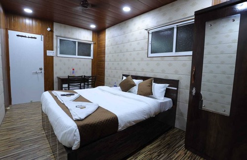 Thane West Hotel | Hotel Shiv Vandana Inn - Thane