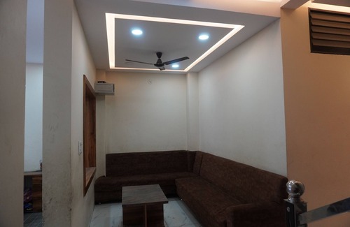 Indore Hotel | Hotel Shreenath INN