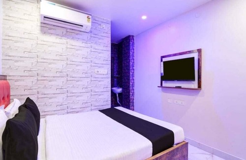 Kolkata Hotel | Hotel Srideep by stayeasy