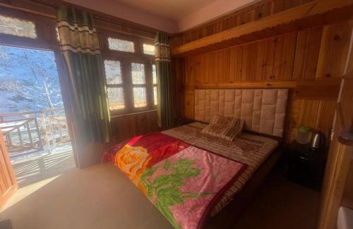 Rohru Hotel | Hotel SSS The Chanshal Retreat