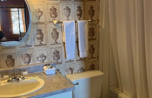 Cripple Creek Bed & Breakfast | Hotel St. Nicholas