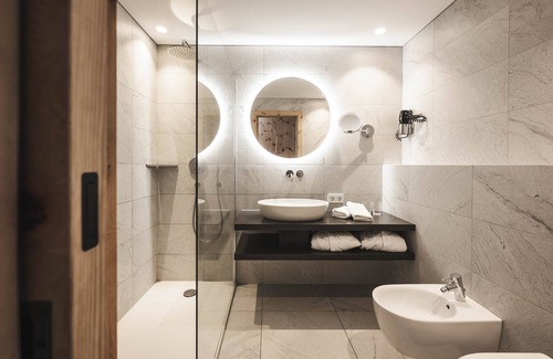 Strassen Hotel | Hotel Strasserwirt Ansitz zu Tirol
