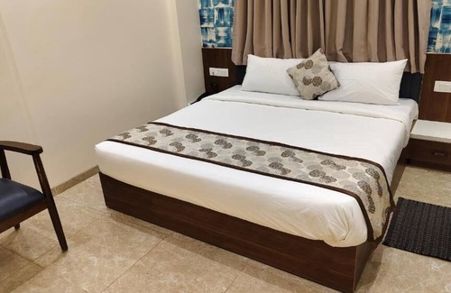 Ahmednagar Hotel | Hotel Suvarnam Residency
