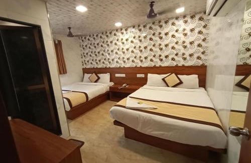 Dharavi Hotel | Hotel T-junction Residency BKC