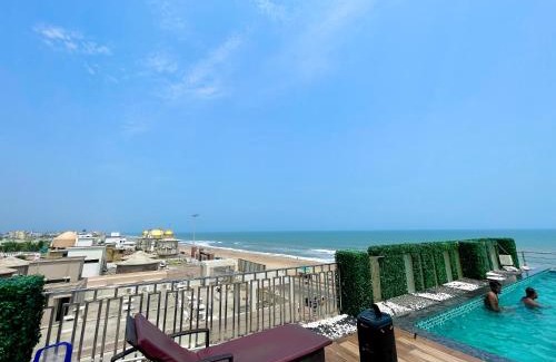 Puri Hotel | Hotel TBS - all-rooms-sea view, Swimming-pool, fully-air-conditioned-hotel with-lift-and-parking-facility breakfast-included