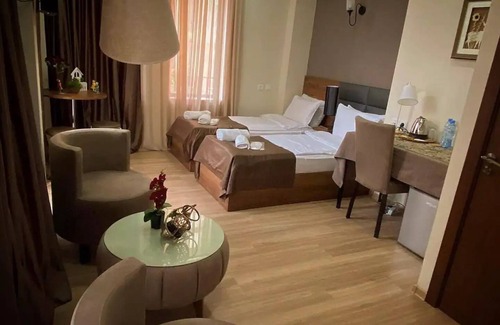 Tbilisi City Centre Hotel | Hotel Terrace N3n