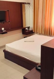 Robertsganj Hotel | Hotel The Grand by Nexottel