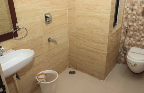 Kookas Hotel | Hotel The Grand Kukas