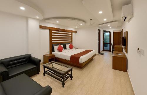 Karol Bagh Hotel | Hotel TJS Royale, Karol Bagh, 2 Mins from Metro