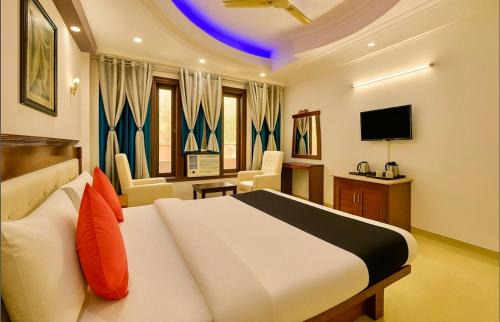 Karol Bagh Hotel | Hotel TJS Royale, Karol Bagh, 2 Mins from Metro