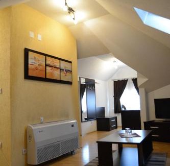 Bitola Hotel | Hotel Treff