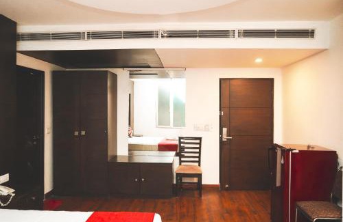 Sainik Farm Hotel | Hotel Twenty Four In Malviya Nagar